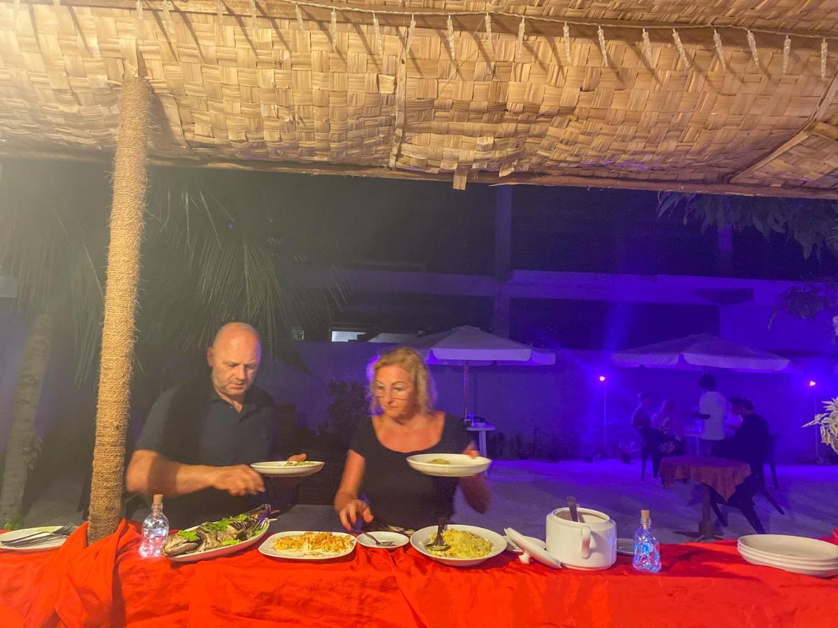 Leisure Inn Guest House Bodufolhudhoo エクステリア 写真