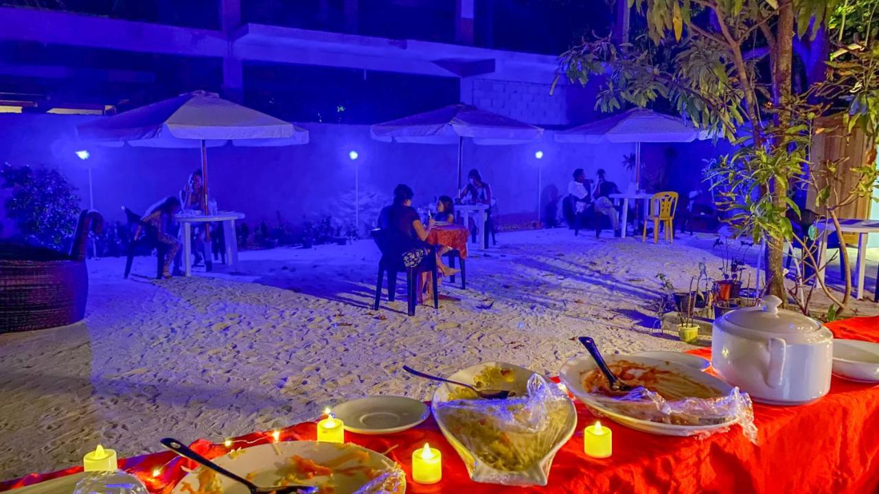 Leisure Inn Guest House Bodufolhudhoo エクステリア 写真