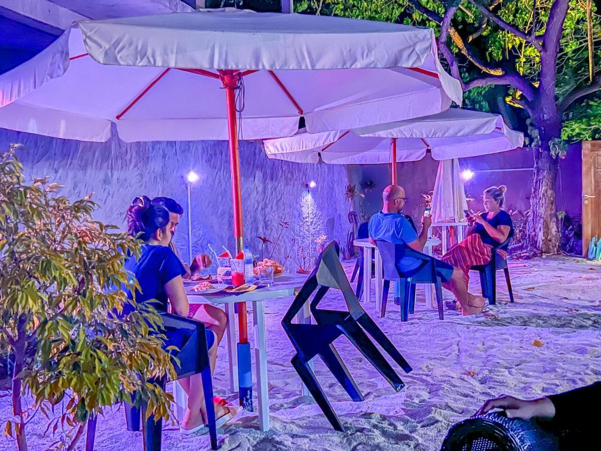Leisure Inn Guest House Bodufolhudhoo エクステリア 写真