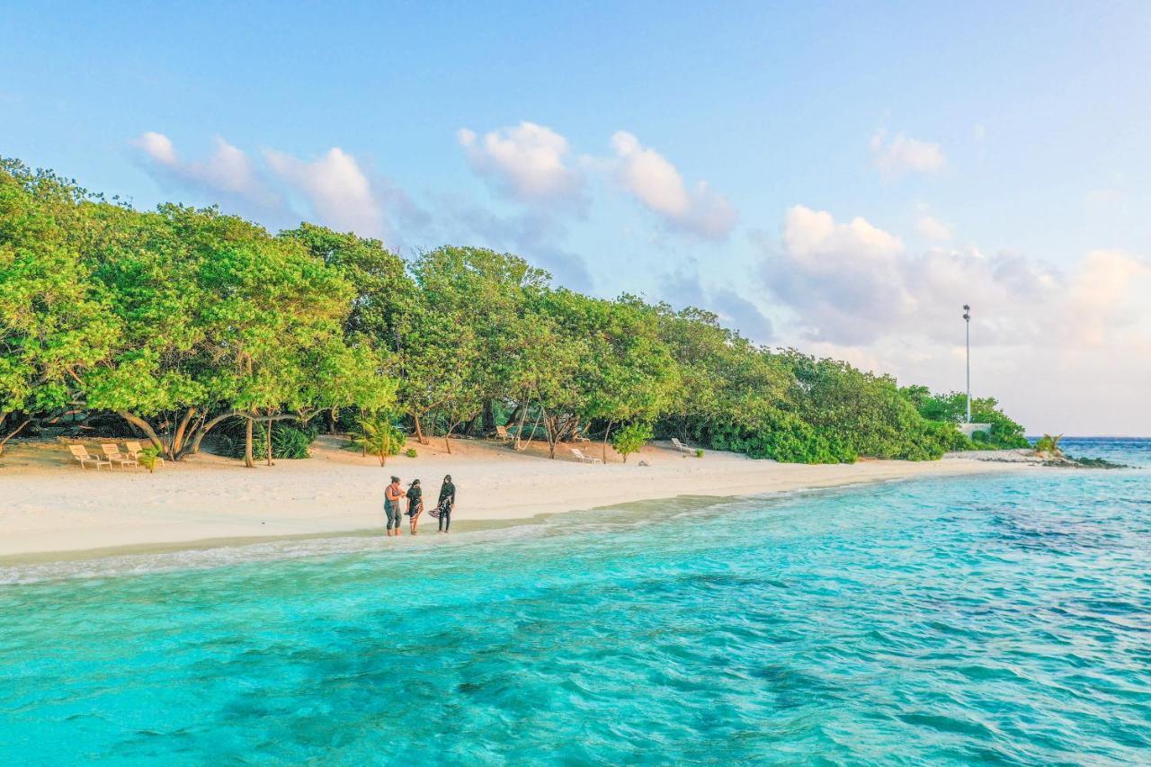 Leisure Inn Guest House Bodufolhudhoo エクステリア 写真